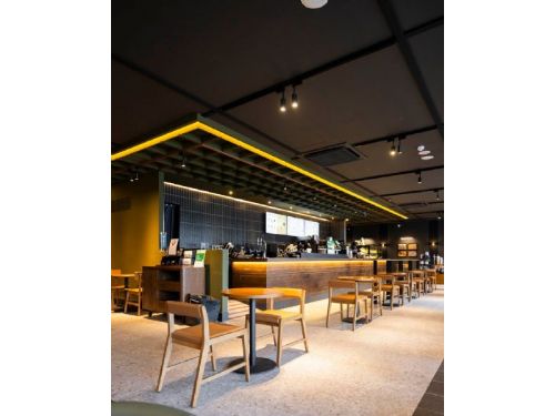 星巴克全新「內湖數位大樓門市」！以光影與設計交織的智慧咖啡新體驗登場